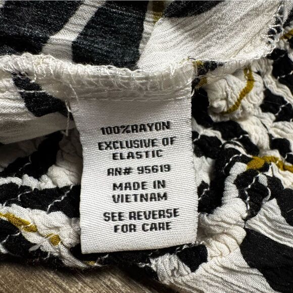 Fever Leaf Print Halter Neck Tank Top Size Large - Picture 6 of 7